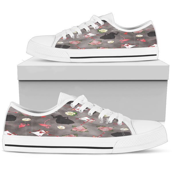 Queen Of Hearts Womens Low Top Shoes